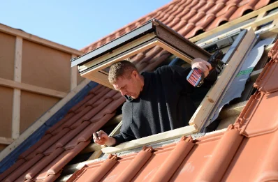 Pose de fenêtres de toit Velux à Dognen